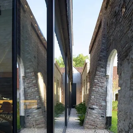 Huis19 Luxury Гент